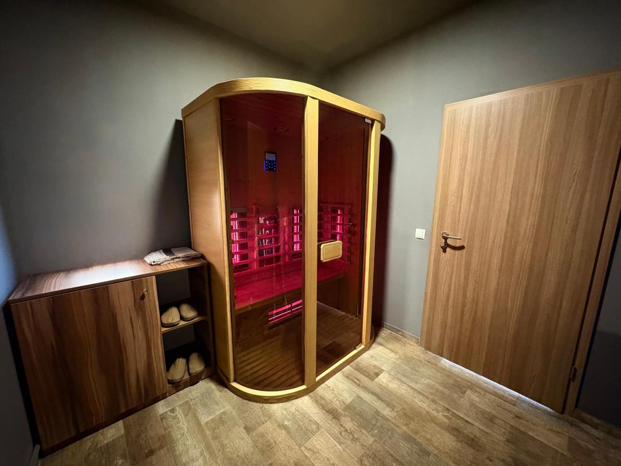 Hotel Europa 92 Ferizaj Bagian luar foto
