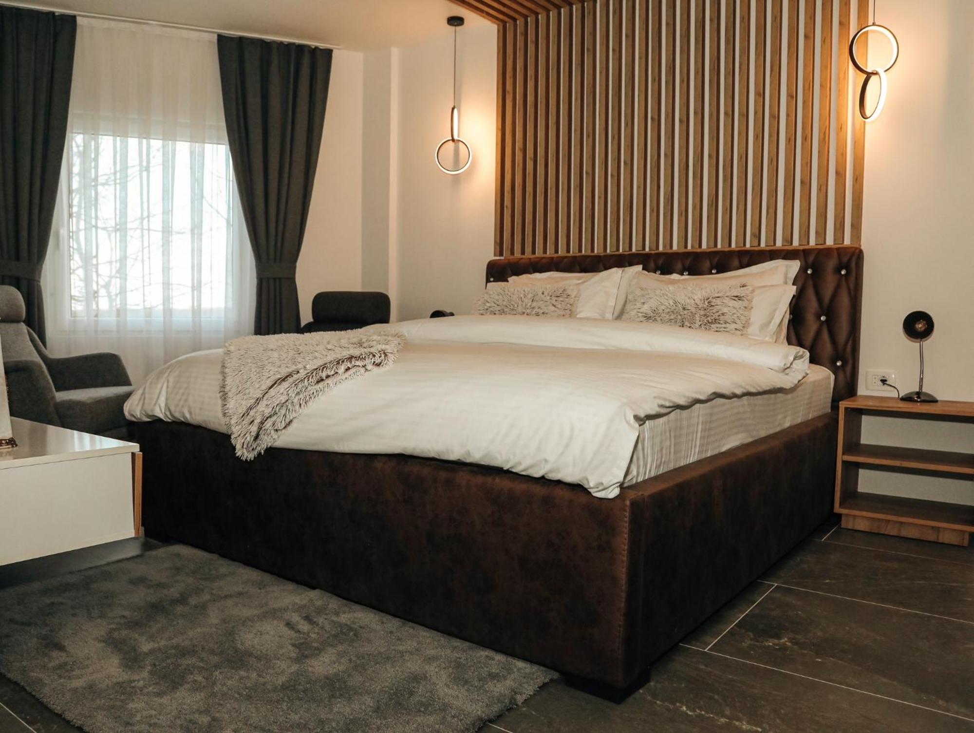 Hotel Europa 92 Ferizaj Bagian luar foto