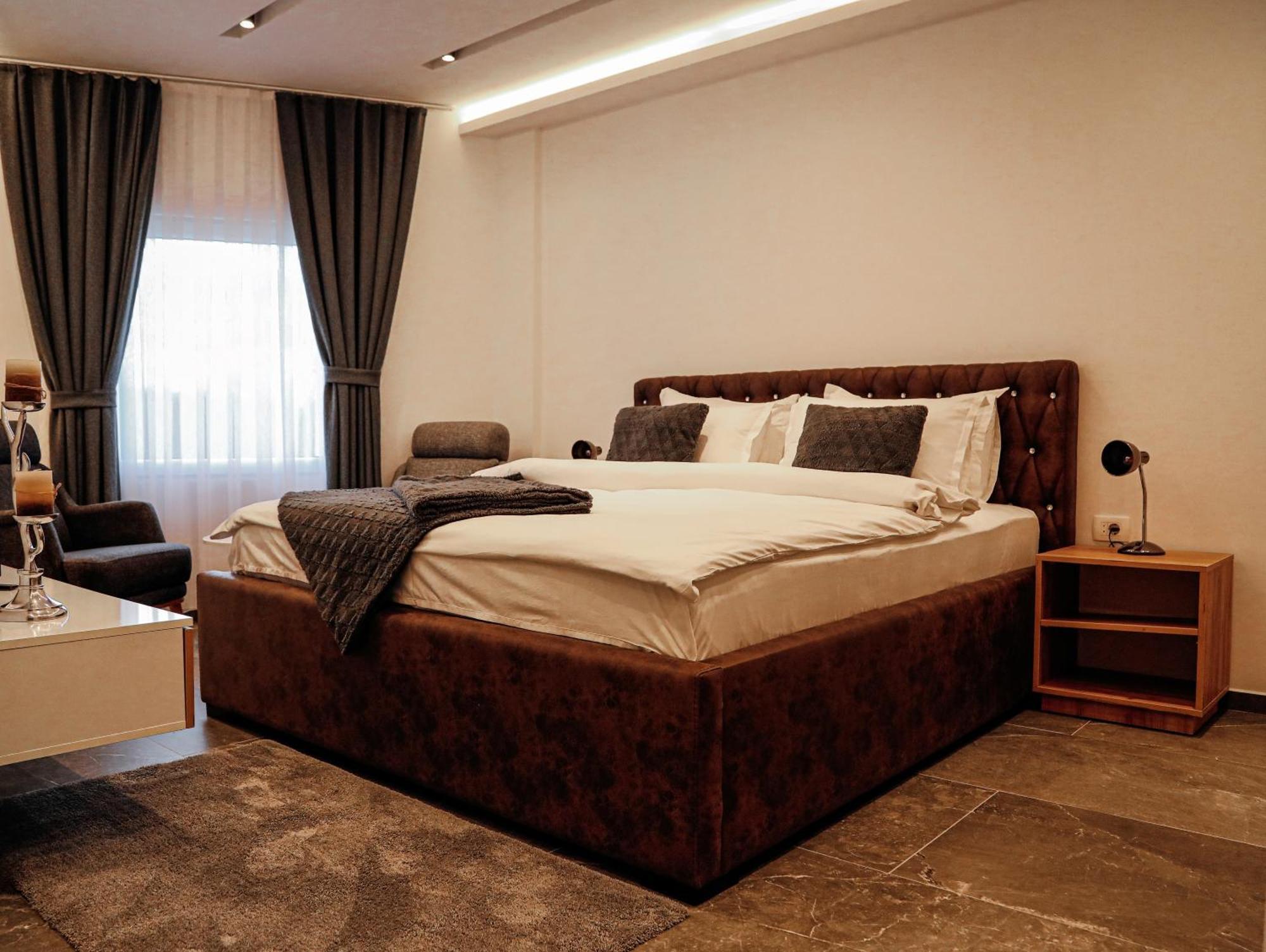 Hotel Europa 92 Ferizaj Bagian luar foto